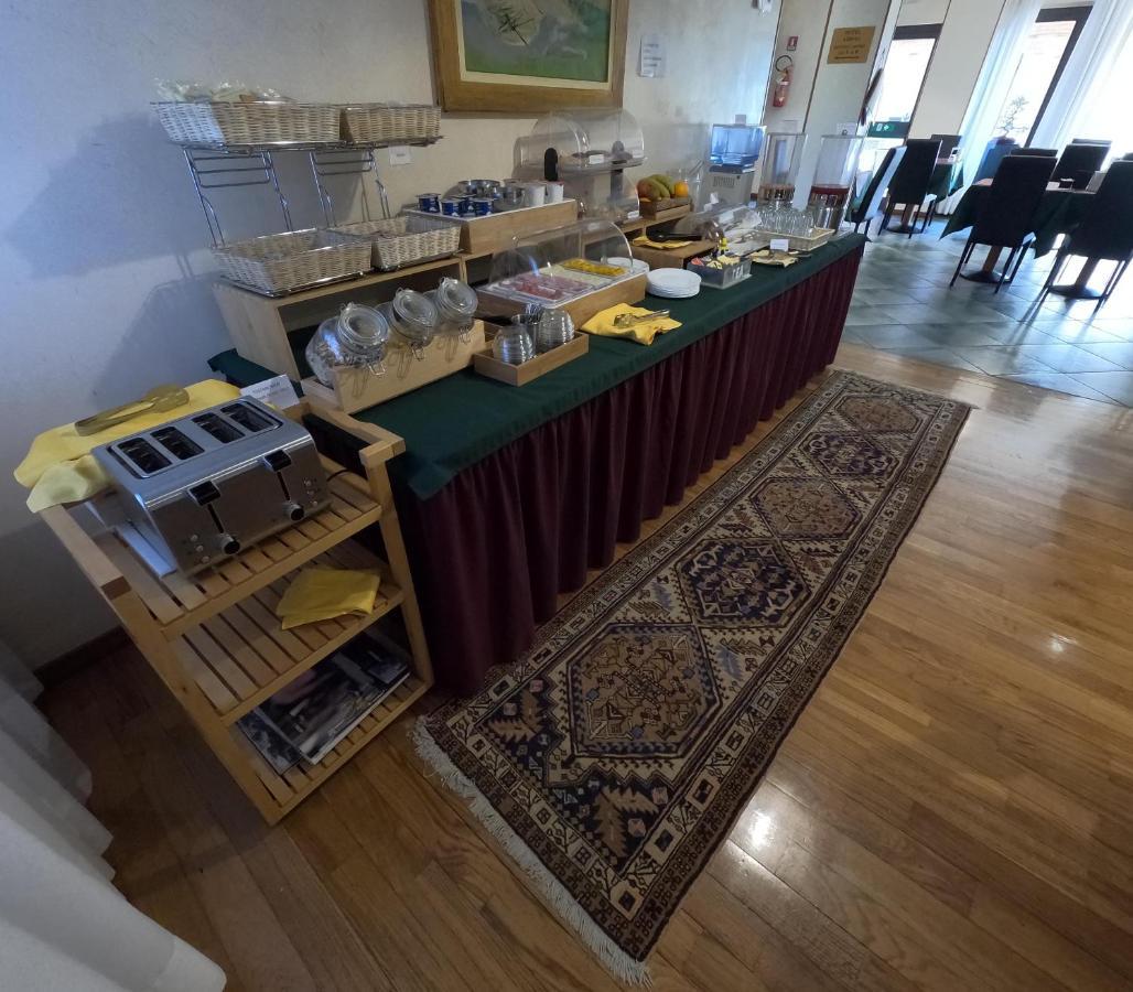 Hotel Air Bag Lodi Kültér fotó