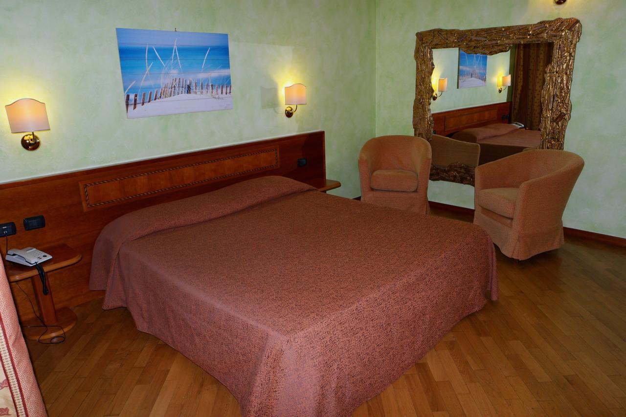 Hotel Air Bag Lodi Kültér fotó