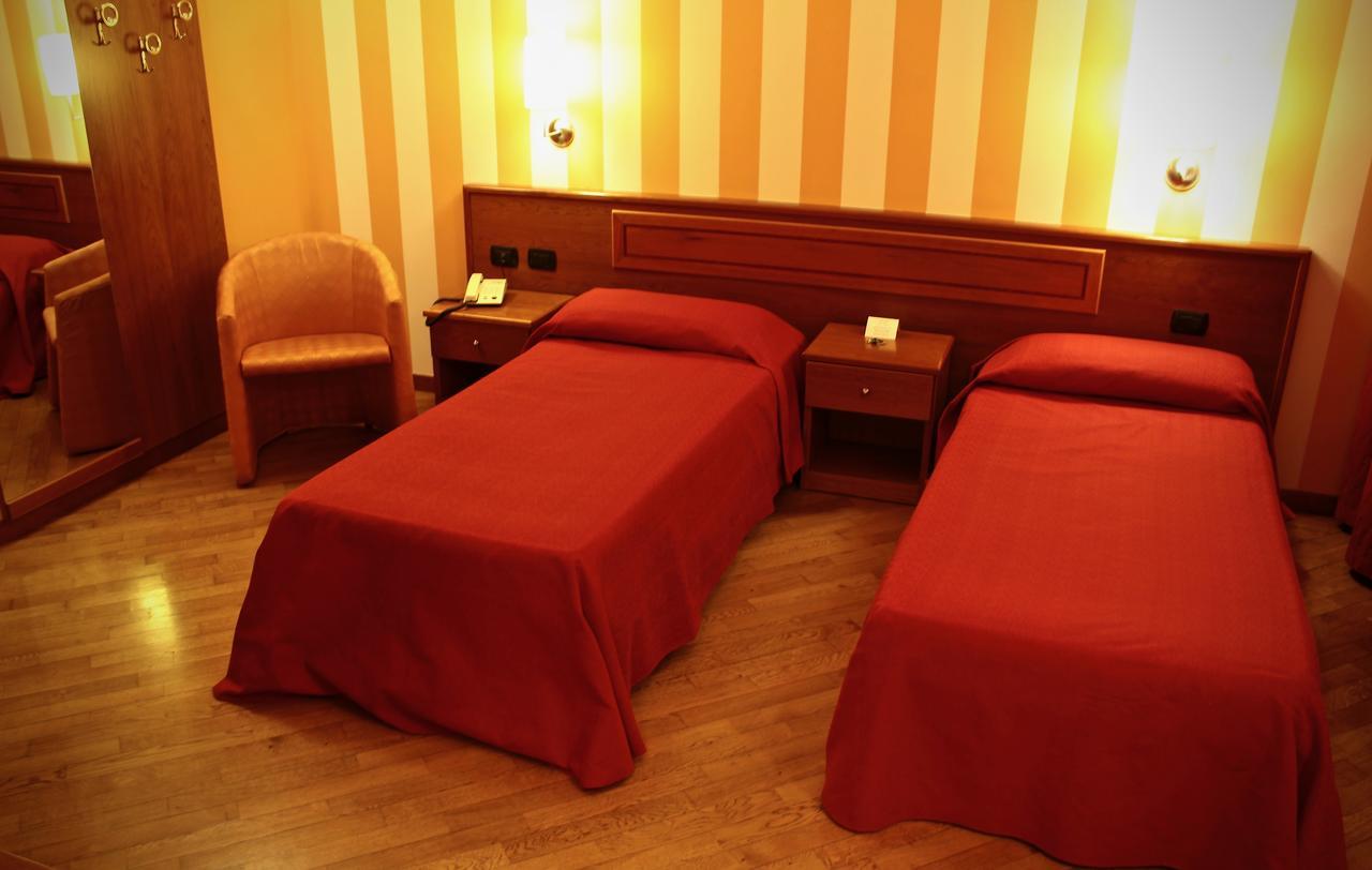 Hotel Air Bag Lodi Kültér fotó